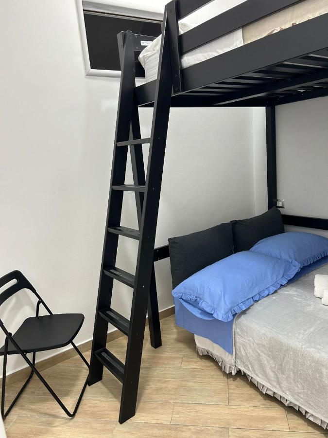 Appartement House Gio Gio' à Naples Extérieur photo